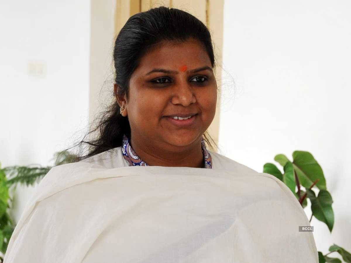 महिला डॉक्टर दुर्व्यहार मामले में एलजी ने नहीं दिया मिलने का समय : राखी बिड़ला